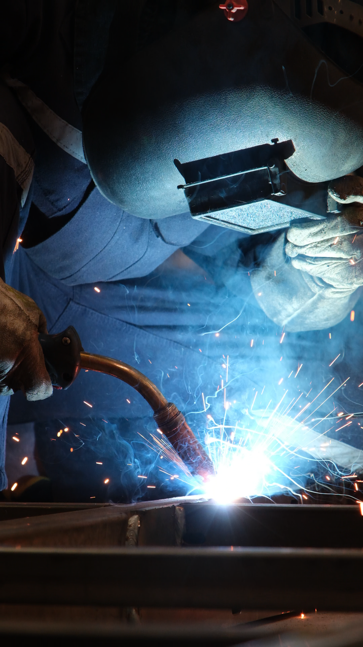 dynamic welding scene captured in istanbul workshop